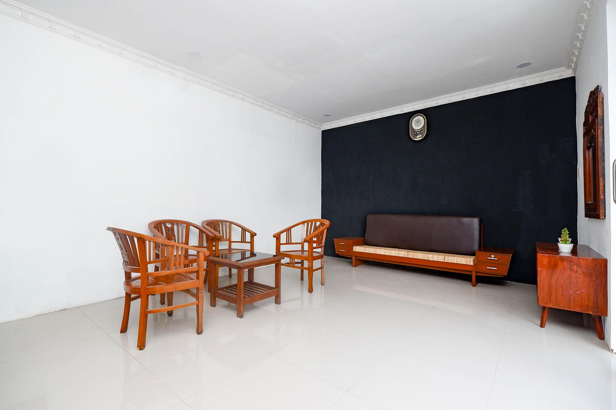 Oyo 2055 Perdana Kasih Hotel