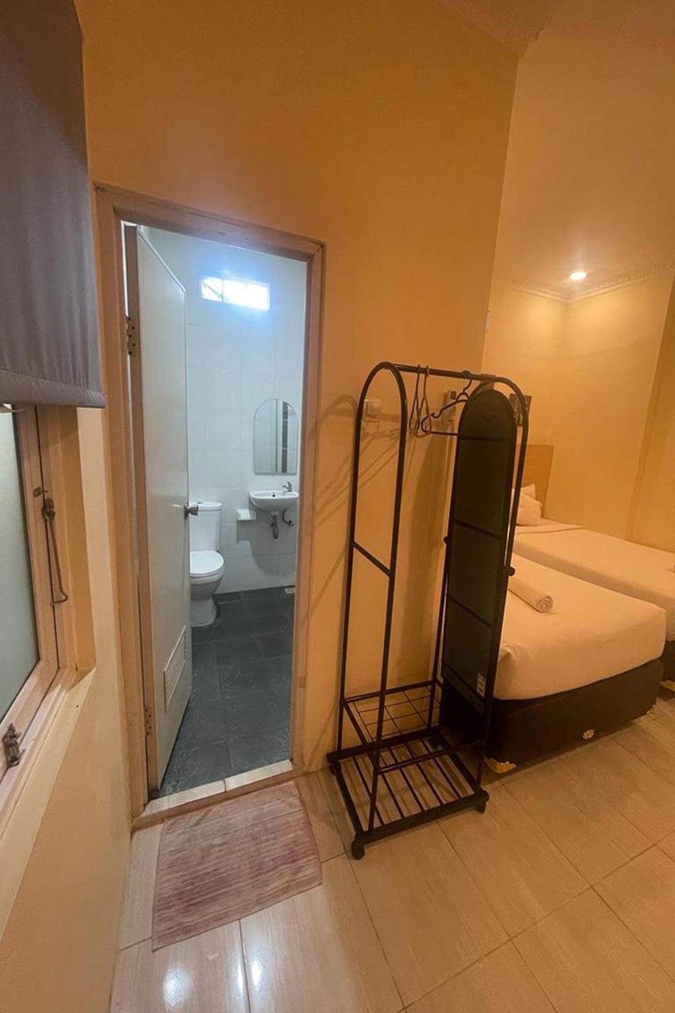 Hotel Oyo 2055 Perdana Kasih 2*
