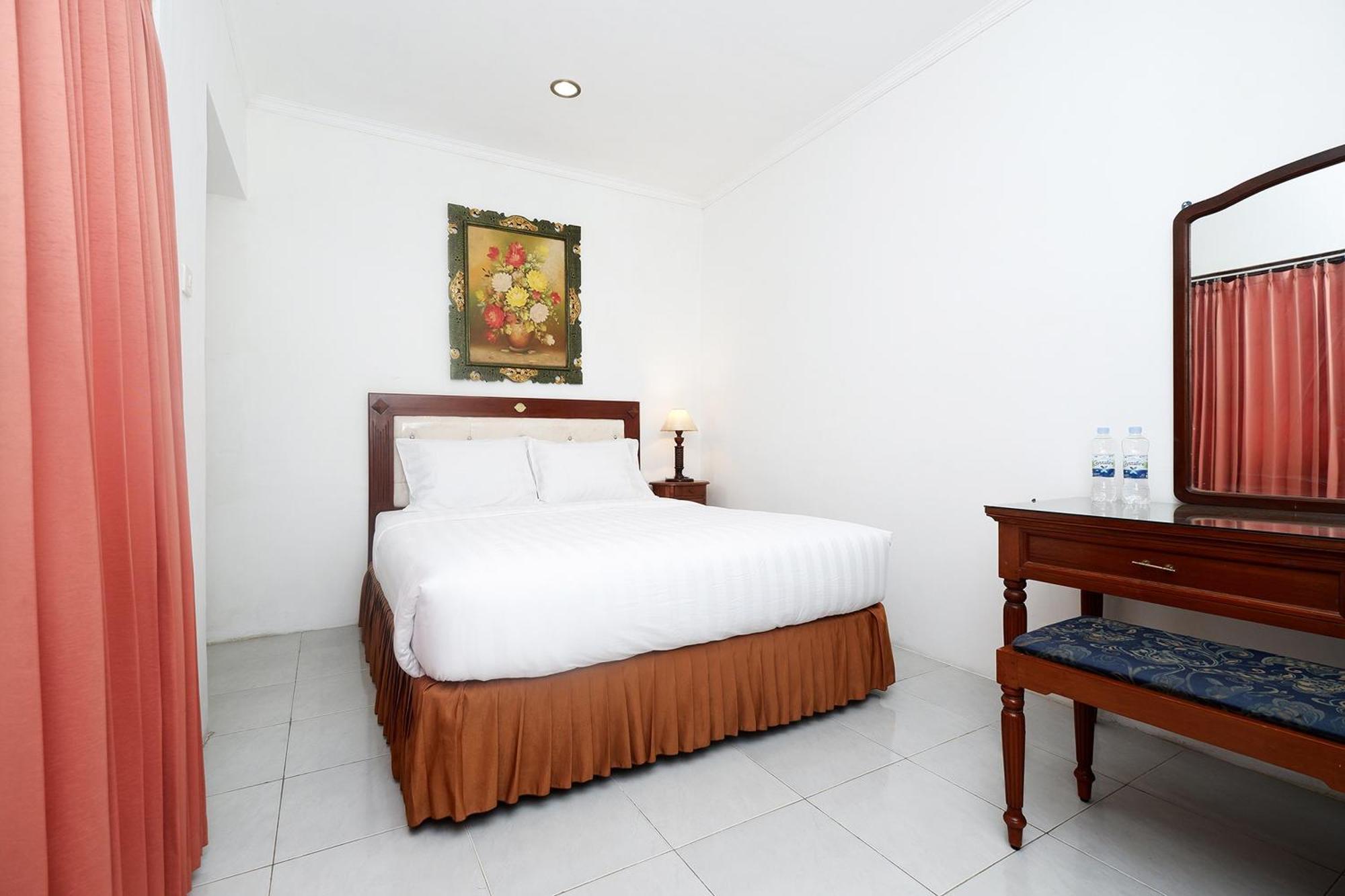 Oyo 2055 Perdana Kasih Hotel Surakarta (Solo)