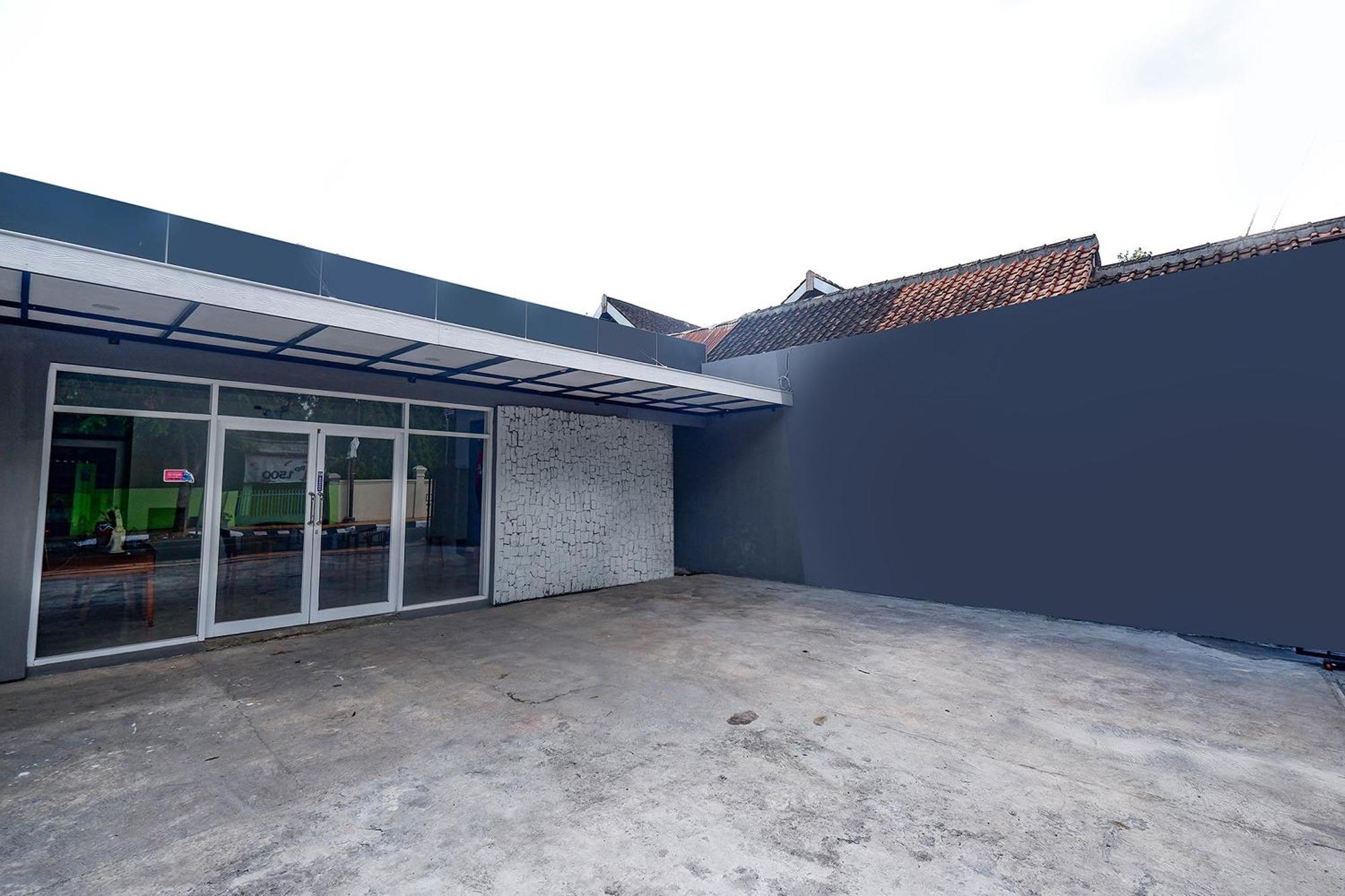 Hotel Oyo 2055 Perdana Kasih 2*